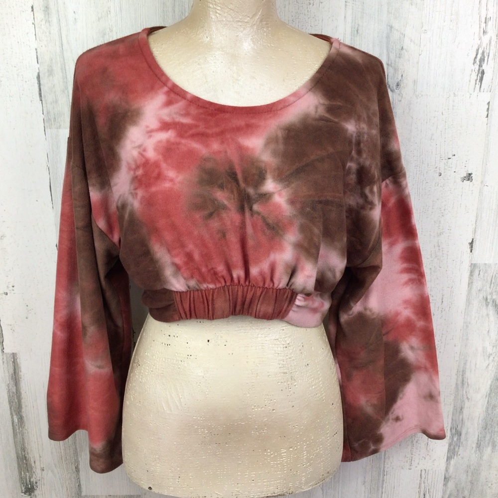 Earthbound Trading Co Long Sleeve  Tie-dye Crop Sweatshirt super Soft S